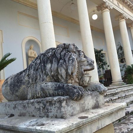 Villa Bruni/Casina Lecce Luaran gambar